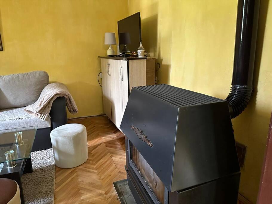 Cosy Mountain Villa In Nizepole Bitola Extérieur photo